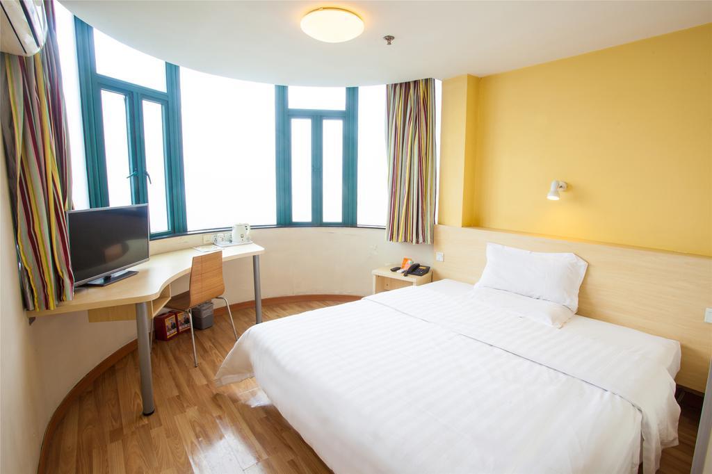 7Days Inn Shanghai Lujiazui Экстерьер фото